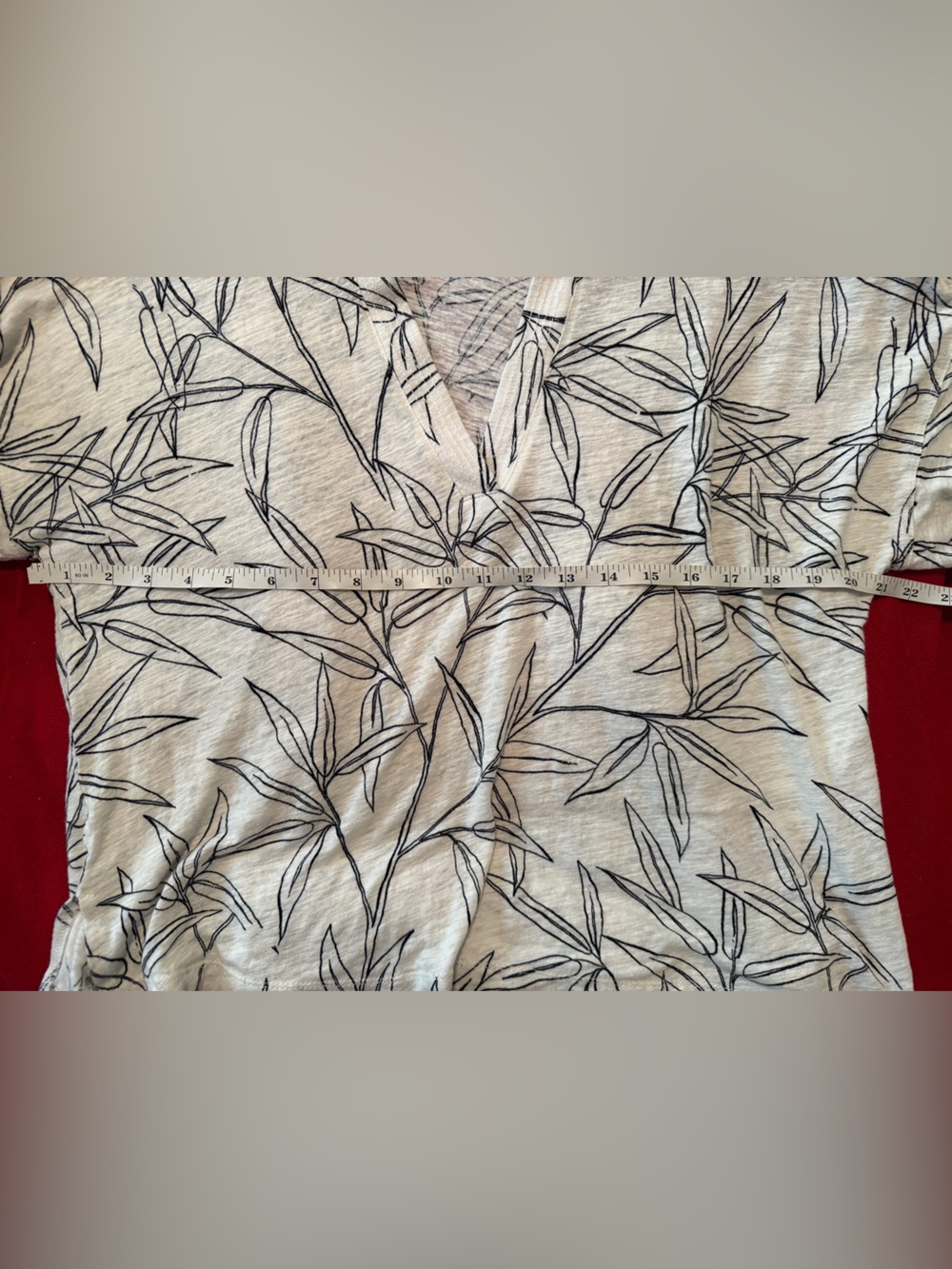 Cynthia Rowley size L 3/4 Sleeve Black and White Linen Top with Leaf Print - Picture 7 of 7